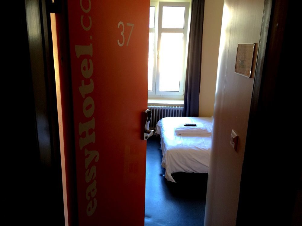 Easyhotel Zuerich City Centre Exterior photo